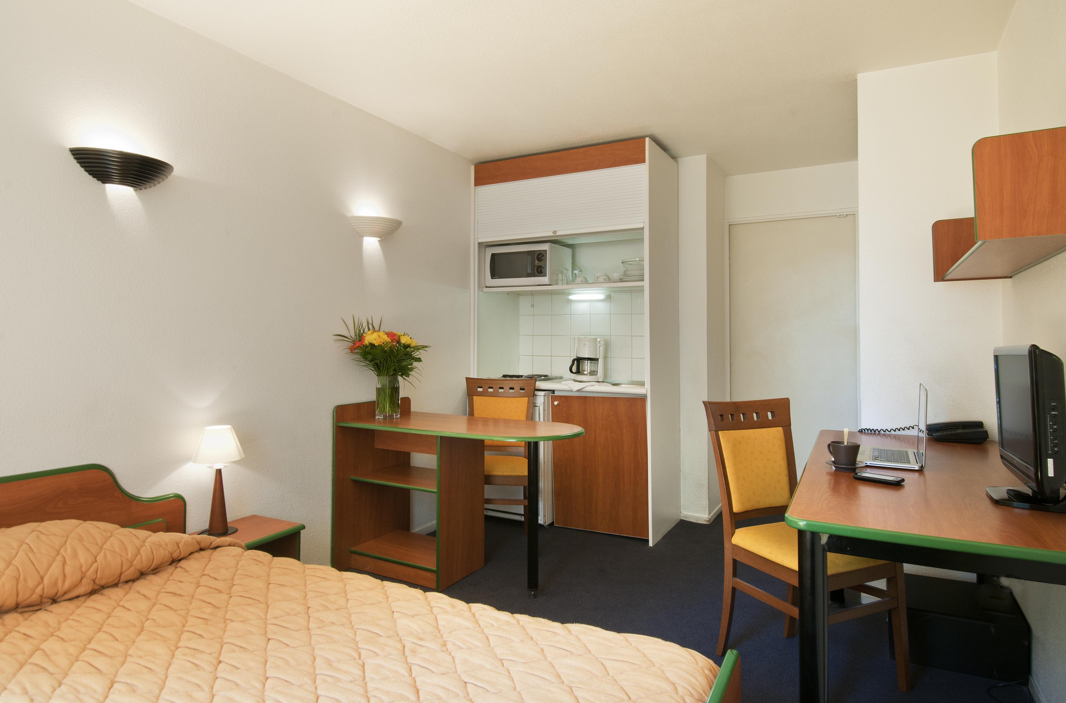 Aparthotel Adagio Access La Defense - Leonard De Vinci Courbevoie Eksteriør billede