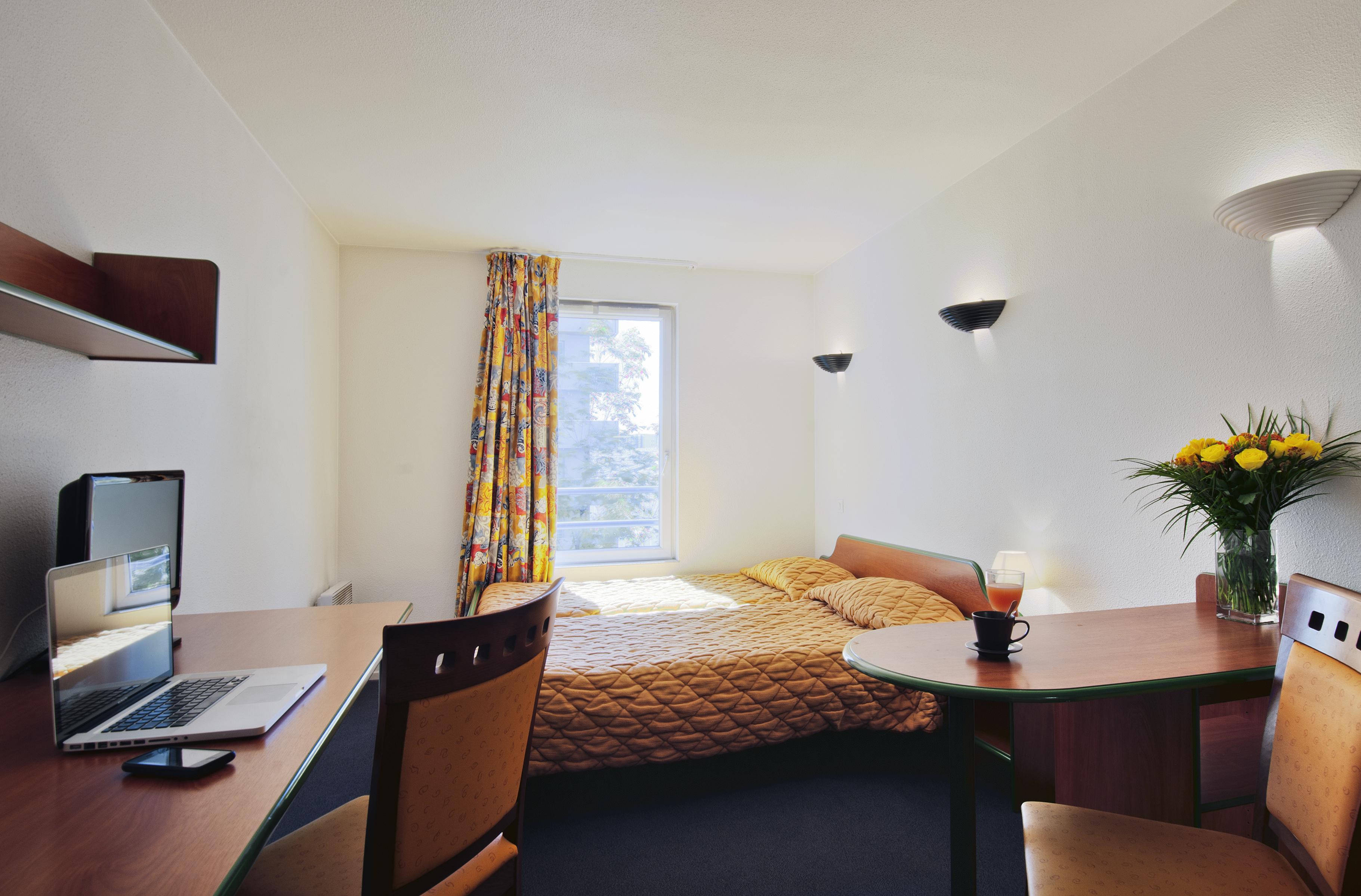 Aparthotel Adagio Access La Defense - Leonard De Vinci Courbevoie Eksteriør billede