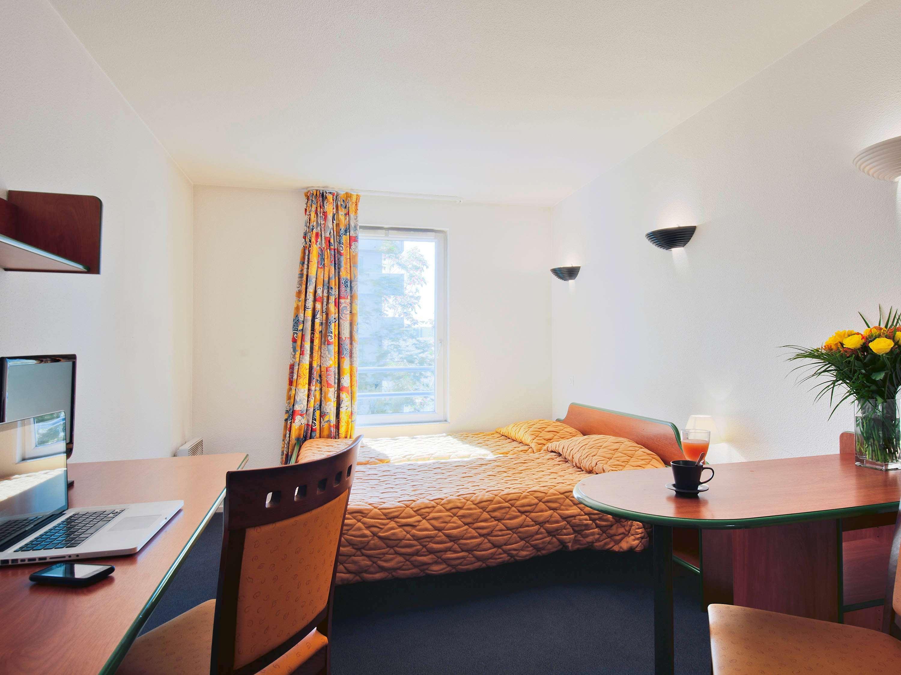 Aparthotel Adagio Access La Defense - Leonard De Vinci Courbevoie Eksteriør billede