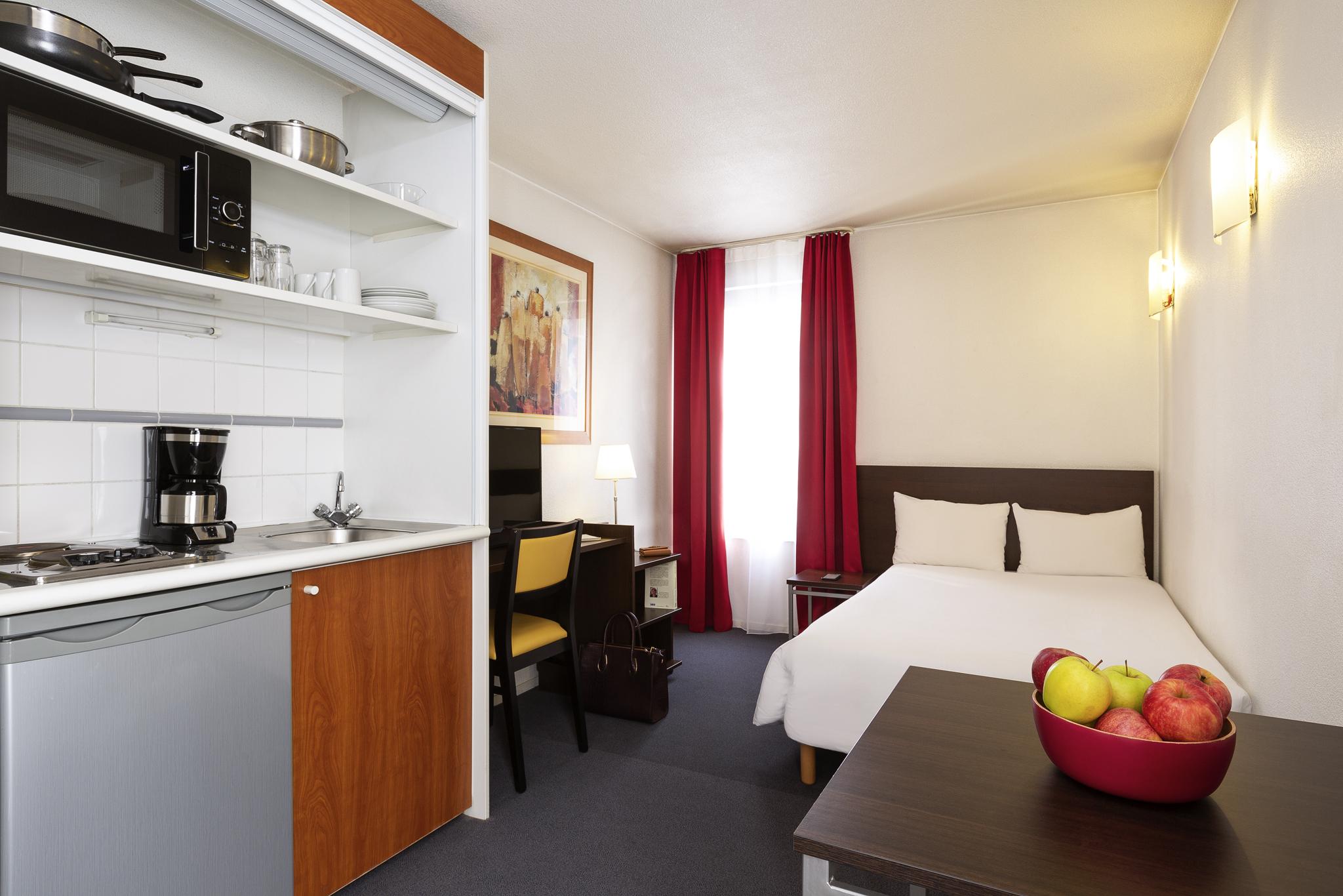 Aparthotel Adagio Access La Defense - Leonard De Vinci Courbevoie Eksteriør billede