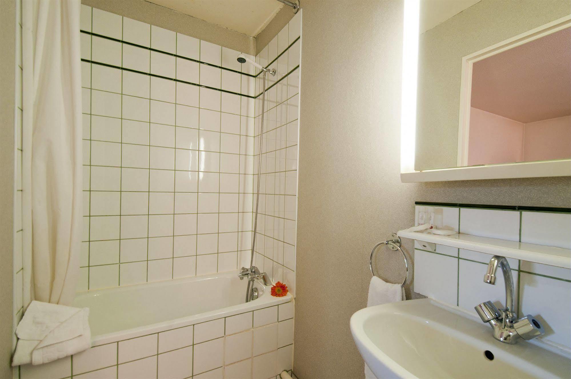 Aparthotel Adagio Access La Defense - Leonard De Vinci Courbevoie Eksteriør billede